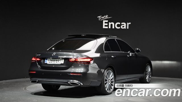 Mercedes-Benz E-Class E450 4MATIC Exclusive