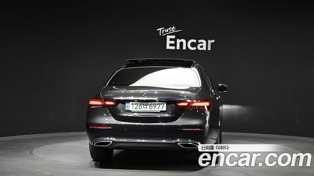 Mercedes-Benz E-Class E450 4MATIC Exclusive