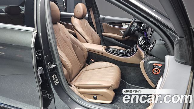 Mercedes-Benz E-Class E450 4MATIC Exclusive