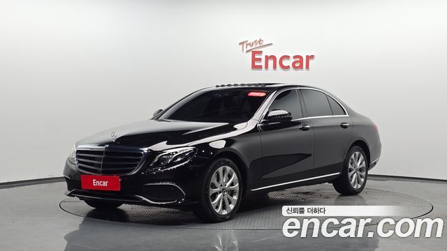 Mercedes-Benz E-Class E300 4MATIC Exclusive