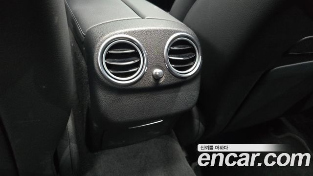 Mercedes-Benz E-Class E300 4MATIC Exclusive