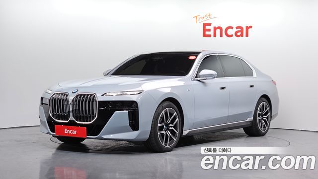 BMW 7-Series 740i xDrive M Sport