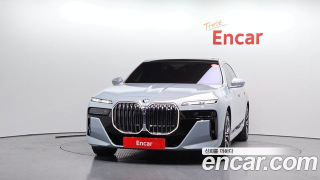 BMW 7-Series 740i xDrive M Sport
