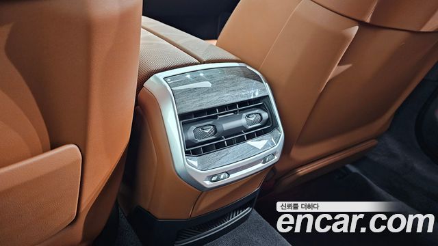 BMW 7-Series 740i xDrive M Sport