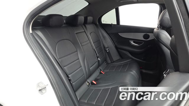Mercedes-Benz C-Class C200 Avantgarde