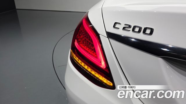 Mercedes-Benz C-Class C200 Avantgarde