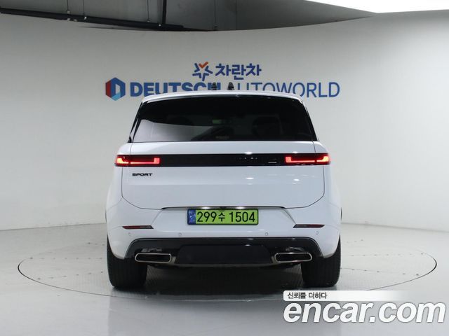 Land Rover Range Rover Sport P550E Dynamic HSE