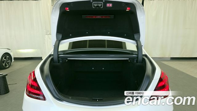 Mercedes-Benz S-Class S350L