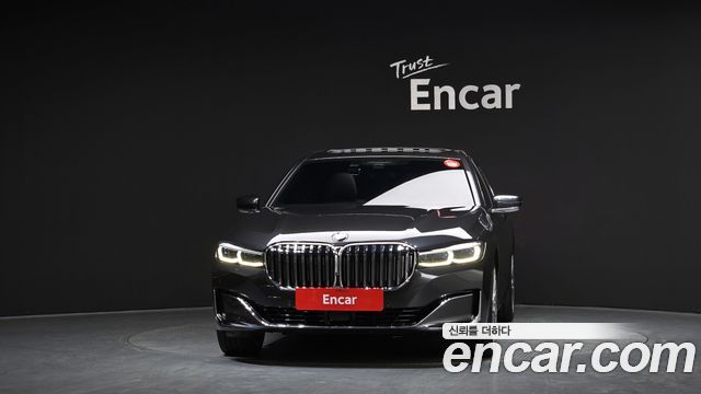 BMW 7-Series 740i Design Pure Excellence