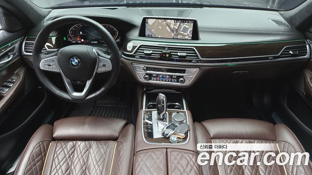 BMW 7-Series 740i Design Pure Excellence