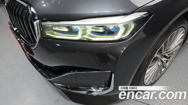 BMW 7-Series 740i Design Pure Excellence