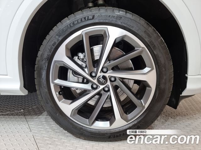 Audi Q5 40 TDI Quattro S Line