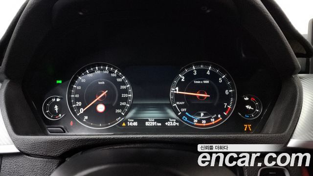 BMW 3-Series 330i M Sport Shadow