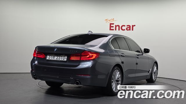 BMW 5-Series 520d Luxury Special Edition