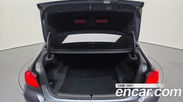BMW 5-Series 520d Luxury Special Edition