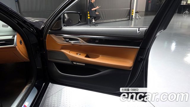 BMW 7-Series 730d xDrive M Sport