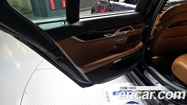 BMW 7-Series 730d xDrive M Sport