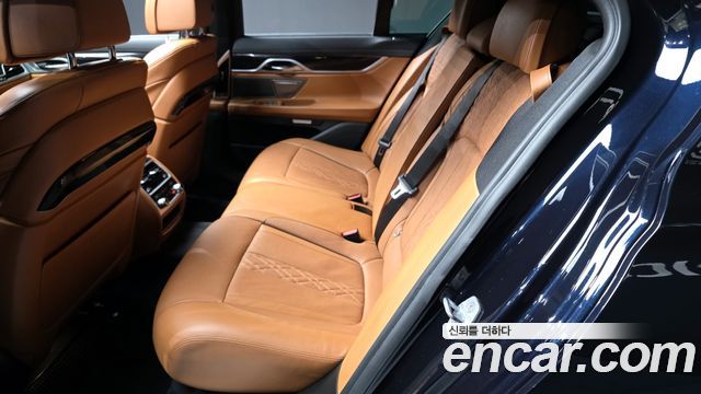 BMW 7-Series 730d xDrive M Sport