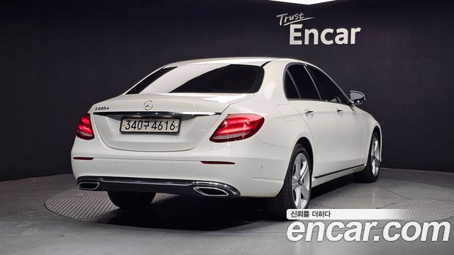 Mercedes-Benz E-Class E220d Avantgarde