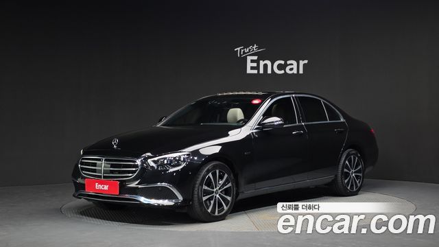 Mercedes-Benz E-Class E300e 4MATIC Exclusive