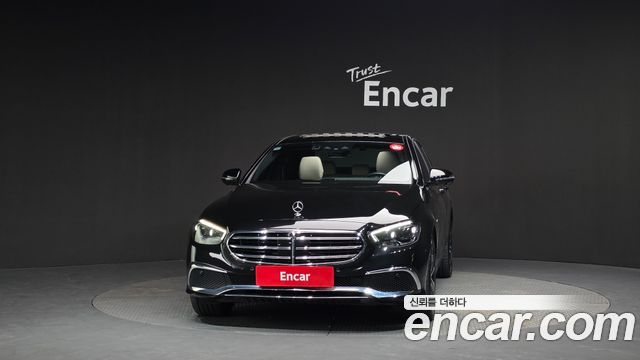 Mercedes-Benz E-Class E300e 4MATIC Exclusive