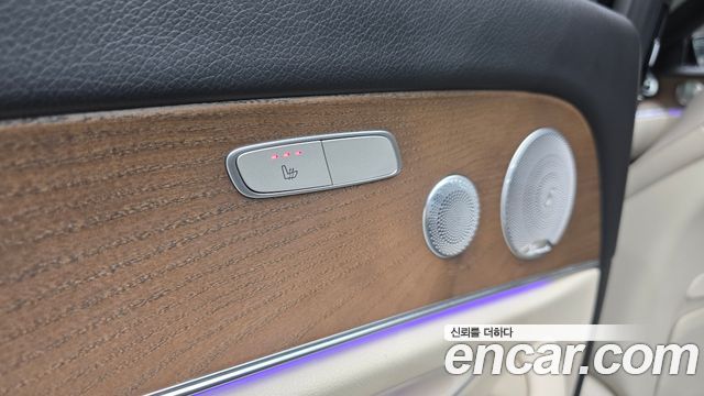 Mercedes-Benz E-Class E300e 4MATIC Exclusive