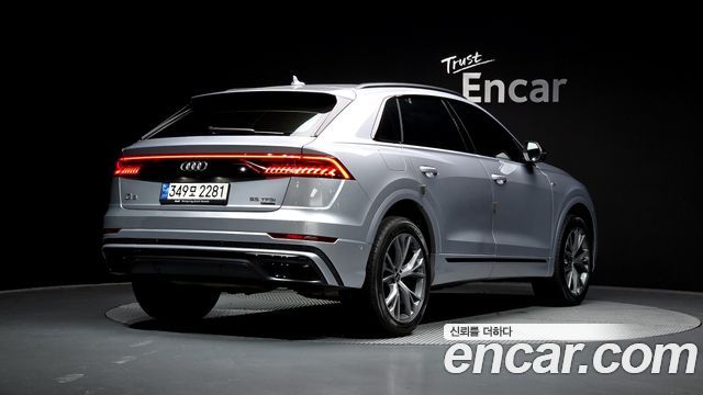 Audi Q8 55 TFSI Quattro Premium