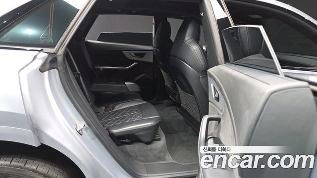 Audi Q8 55 TFSI Quattro Premium