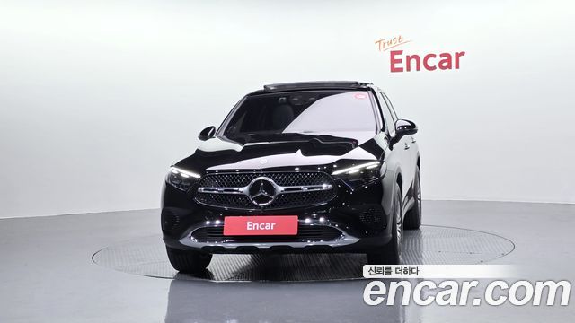 Mercedes-Benz GLC-Class GLC300 4MATIC Avnatgarde Coupe