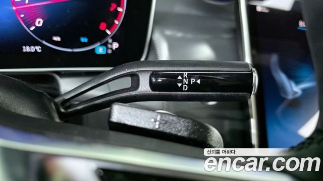 Mercedes-Benz GLC-Class GLC300 4MATIC Avnatgarde Coupe