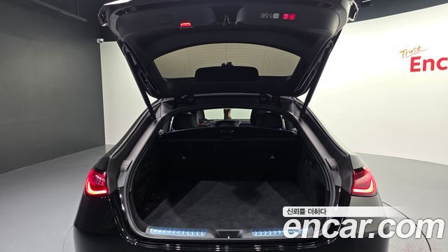 Mercedes-Benz GLC-Class GLC300 4MATIC Avnatgarde Coupe