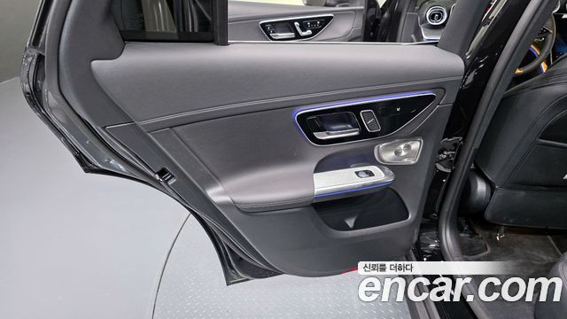 Mercedes-Benz GLC-Class GLC300 4MATIC Avnatgarde Coupe