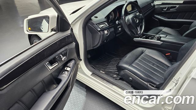 Mercedes-Benz E-Class E220 Bluetec Avantgarde