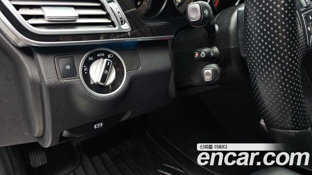 Mercedes-Benz E-Class E220 Bluetec Avantgarde