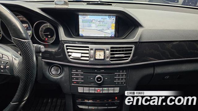 Mercedes-Benz E-Class E220 Bluetec Avantgarde