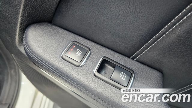 Mercedes-Benz E-Class E220 Bluetec Avantgarde