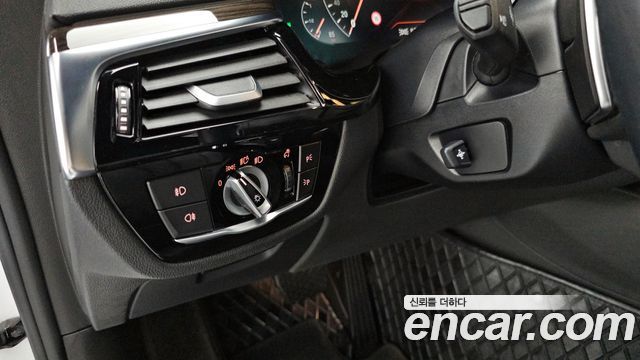 BMW 6Series GT (G32) 620d Luxury