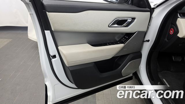 Land Rover Range Rover Velar 3.0 D300 R-Dynamic SE
