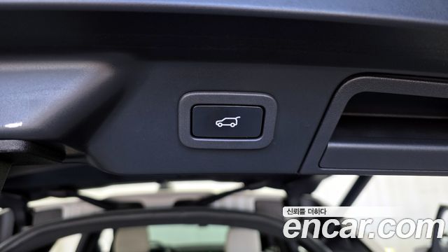 Land Rover Range Rover Velar 3.0 D300 R-Dynamic SE