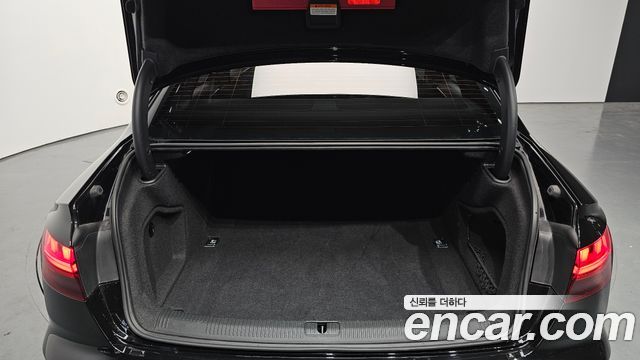 Audi A4 40 TFSI Premium
