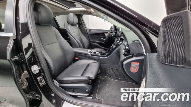 Mercedes-Benz C-Class C200