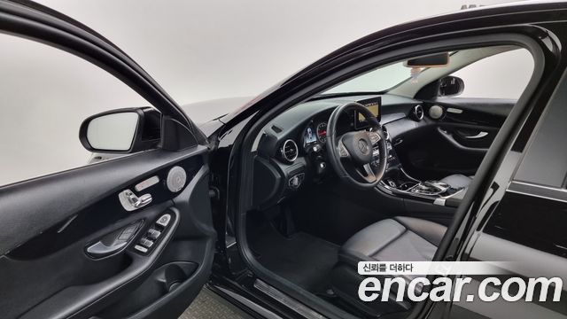 Mercedes-Benz C-Class C200