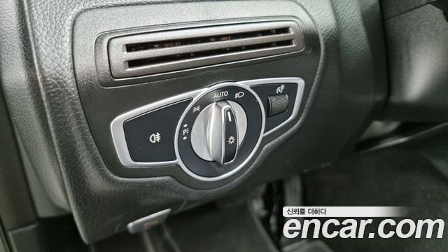 Mercedes-Benz C-Class C200