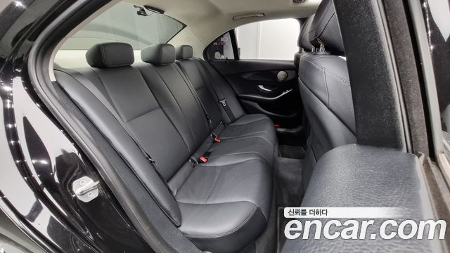 Mercedes-Benz C-Class C200