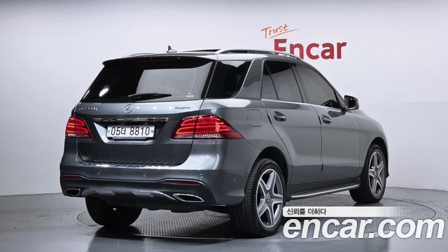 Mercedes-Benz GLE-Class GLE350 d 4MATIC