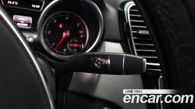 Mercedes-Benz GLE-Class GLE350 d 4MATIC