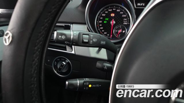 Mercedes-Benz GLE-Class GLE350 d 4MATIC