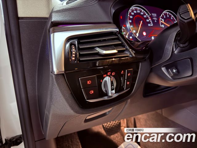 BMW Gran Turismo 640i xDrive Luxury