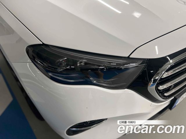 Mercedes-Benz E-Class E300 4MATIC Exclusive