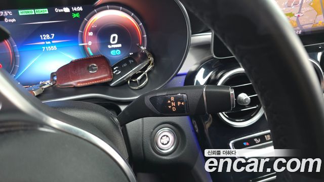 Mercedes-Benz C-Class C300e 4MATIC AMG Line